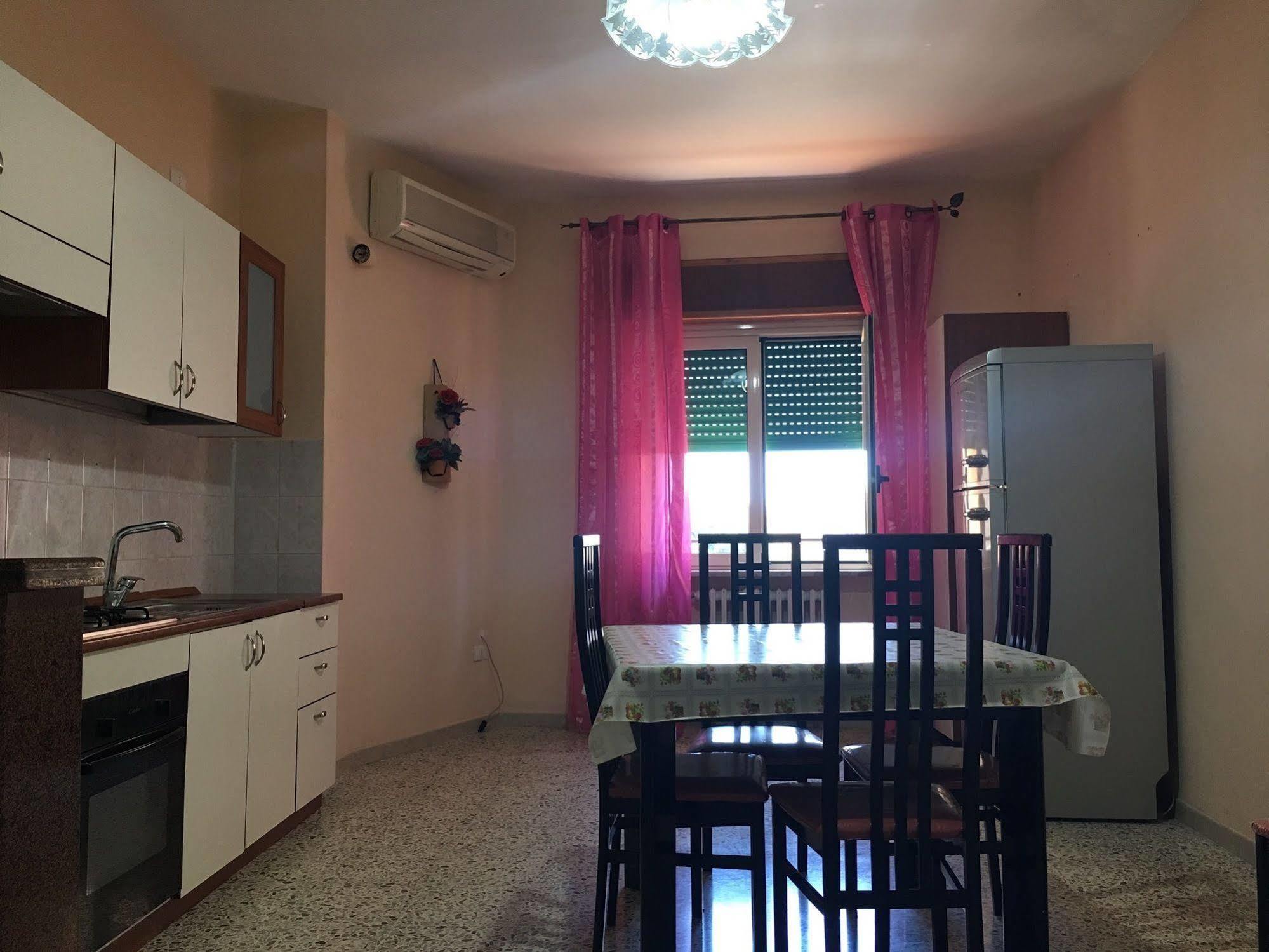 B&B Crotone Eksteriør bilde