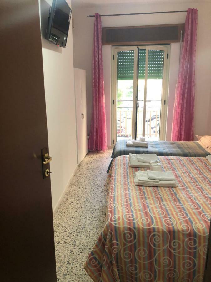 B&B Crotone Eksteriør bilde